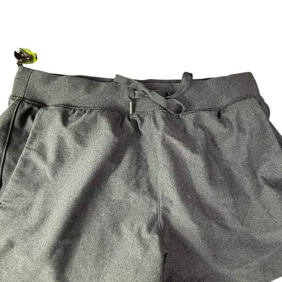 Old Navy Active Shorts Powersoft Gray. High-Rise Go-Dry.  Size women's Small - Picture 5 of 9